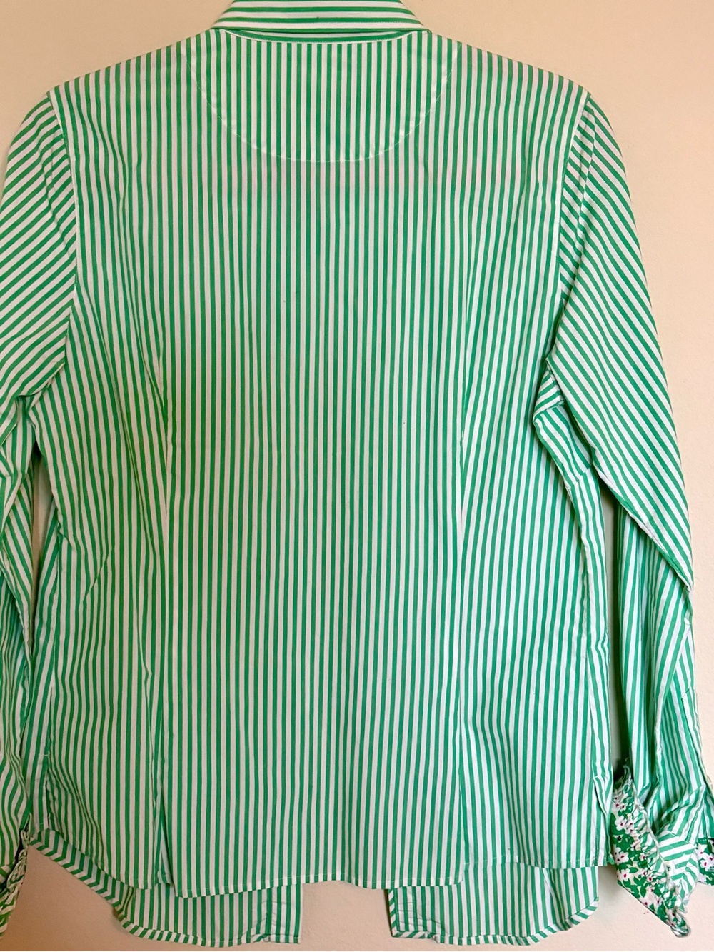 Lilly Pulitzer green striped button down shirt Sz 10 - Picture 3 of 5
